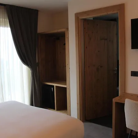 Oltre Alpine Hotel 4*